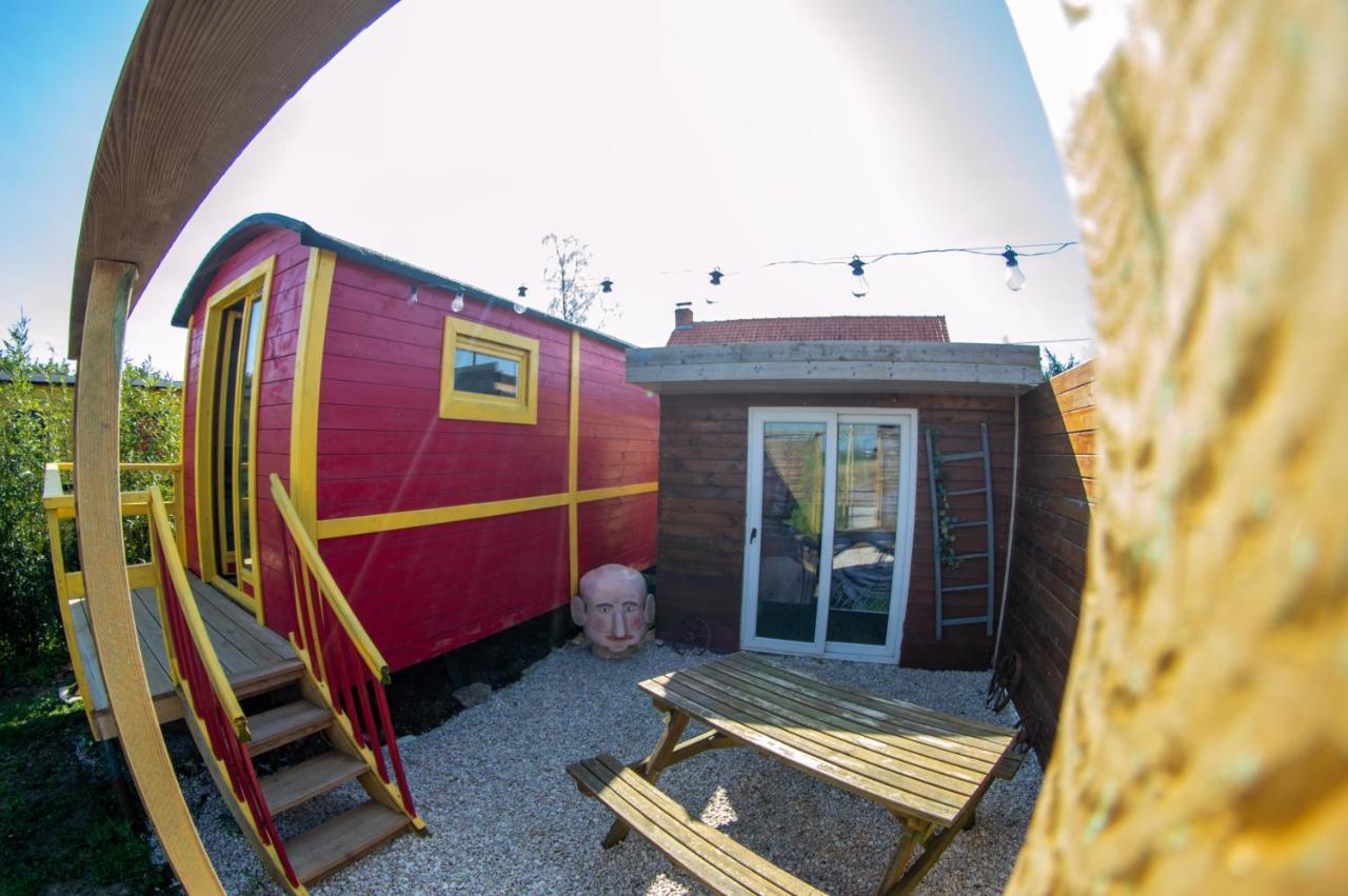 Roulotte Et Sauna De Tonton Bouvy Au Domaine Du Reuze Winnezeele Bagian luar foto