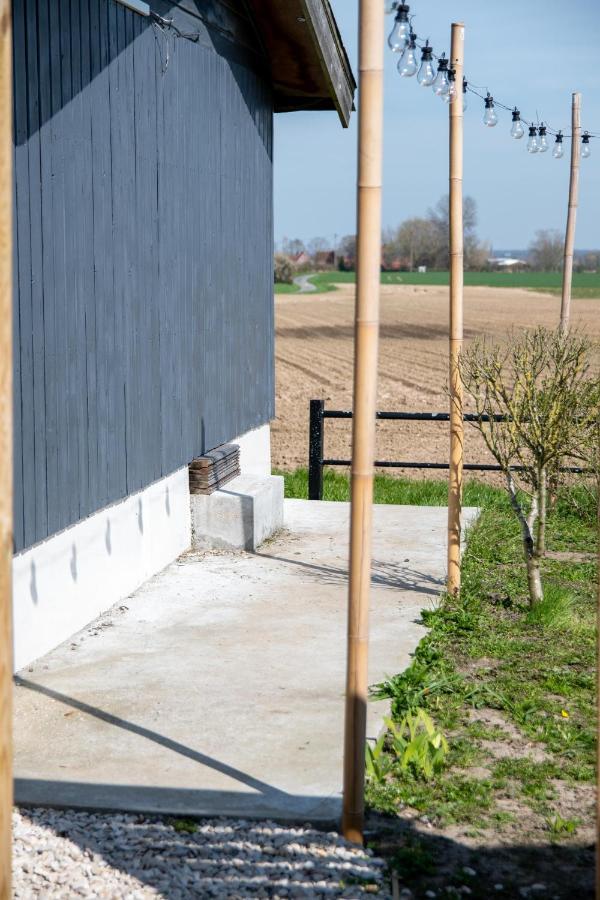 Roulotte Et Sauna De Tonton Bouvy Au Domaine Du Reuze Winnezeele Bagian luar foto